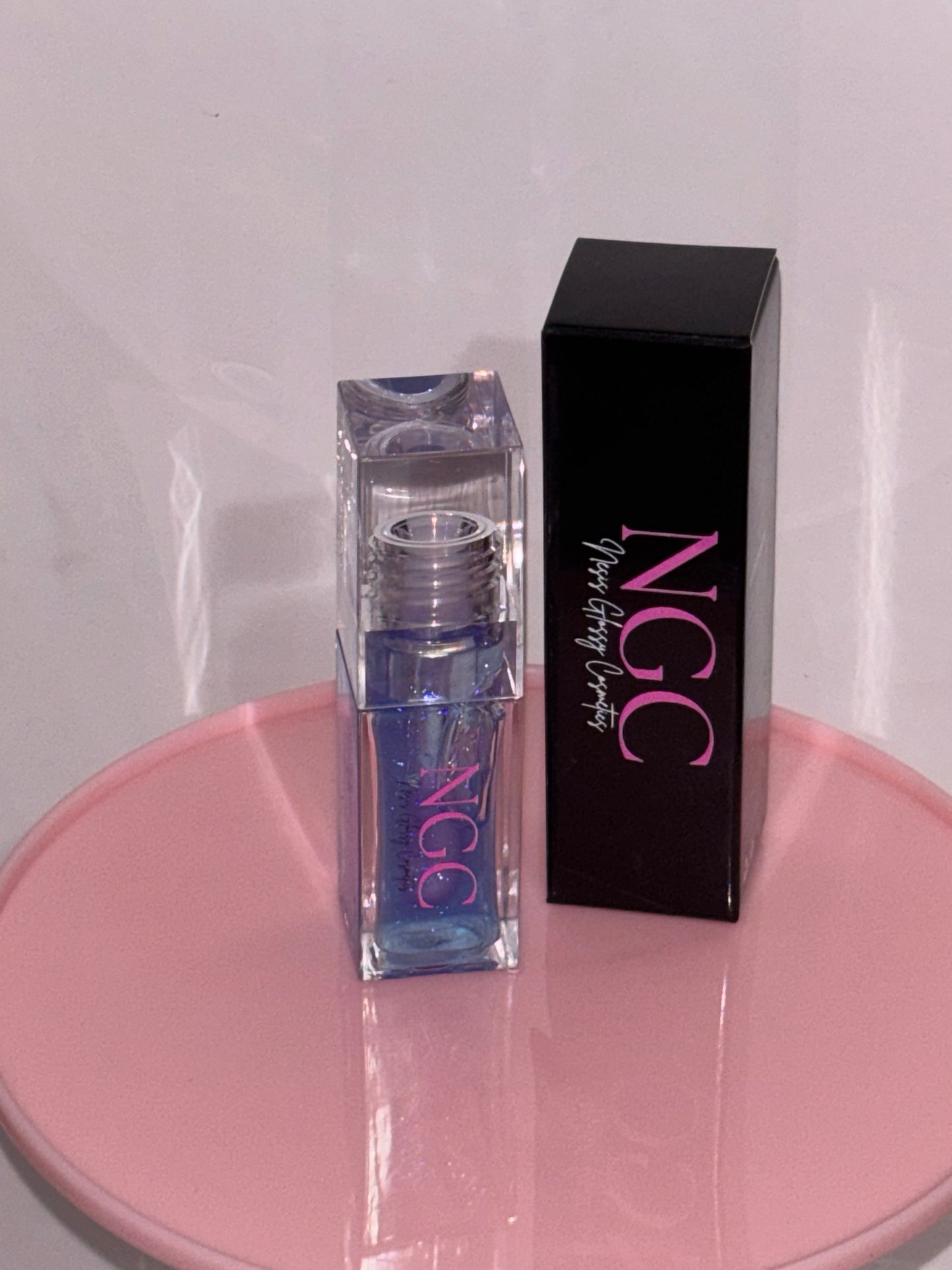 Lip oils