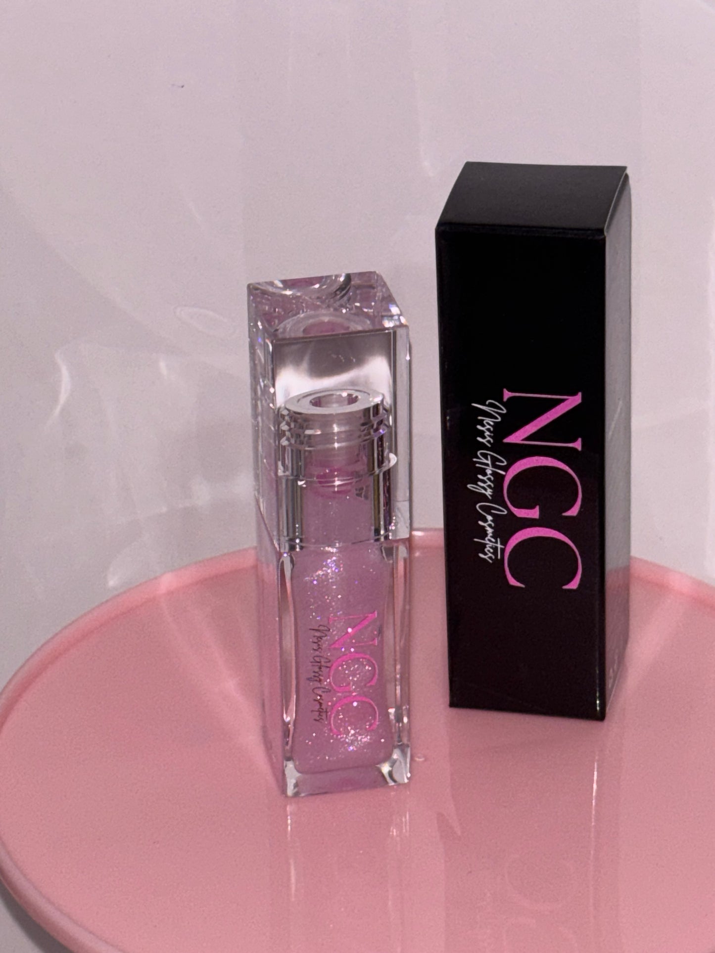 Lip oils