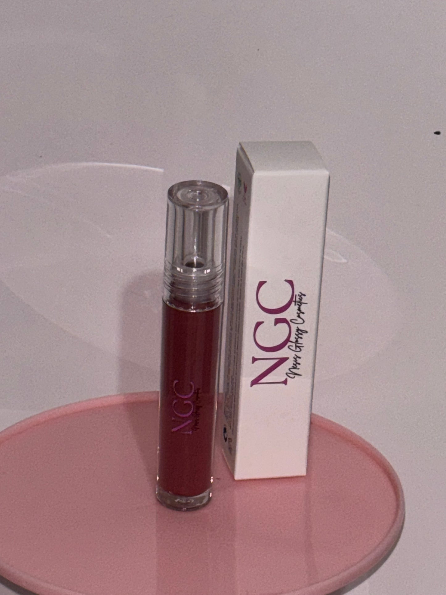 Hydration liquid lipsticks