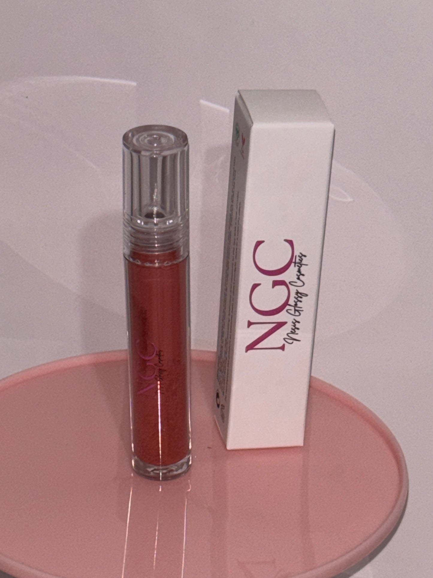Hydration liquid lipsticks