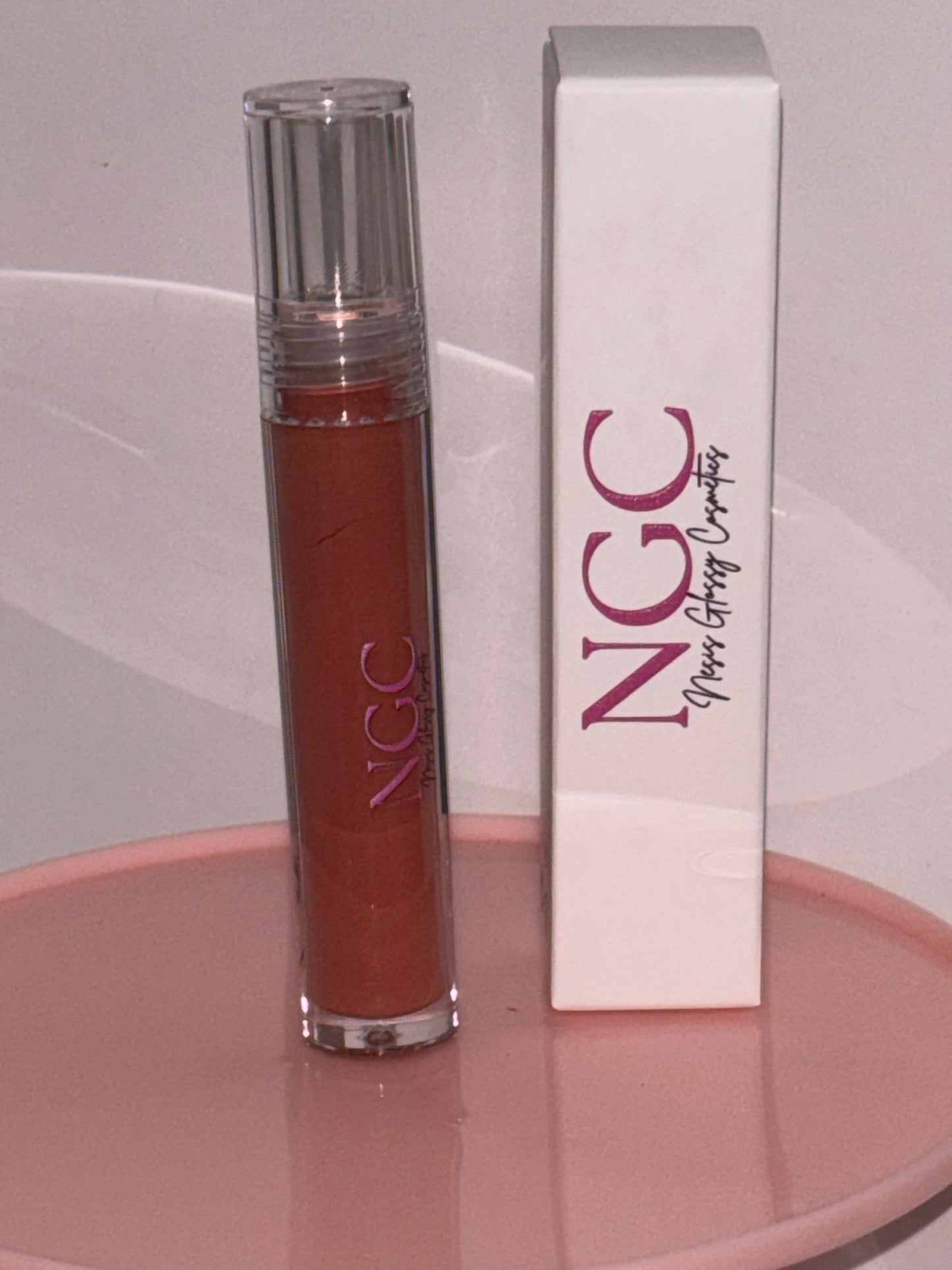 Hydration liquid lipsticks