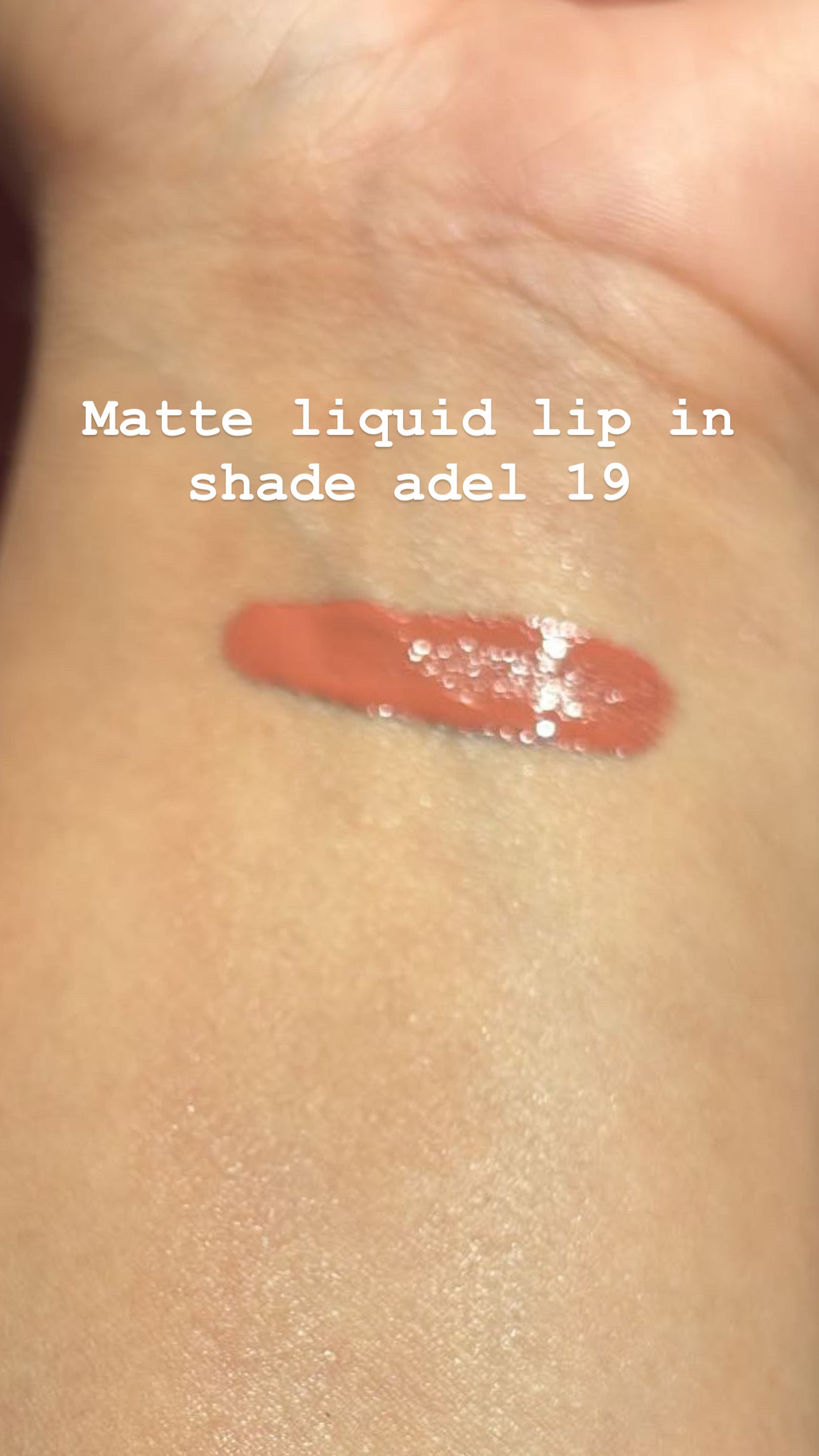 Hydration liquid lipsticks